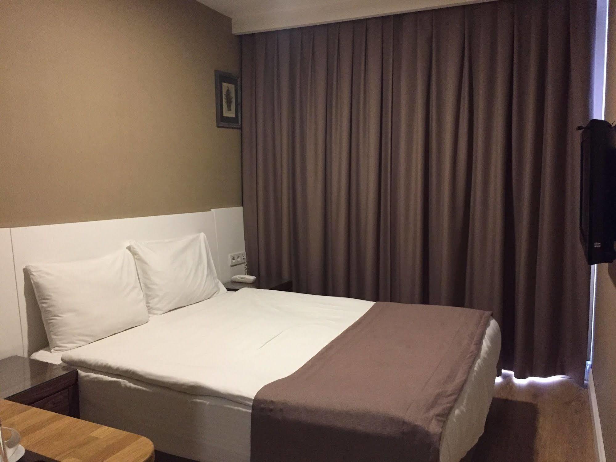 Aston Hotel Taksim Istambul Extérieur photo